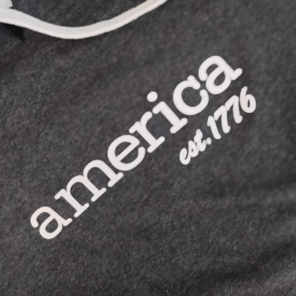 America Est. 1776 Women's / Teen Heather Gray Lightweight Hoodie Sweater Size XS